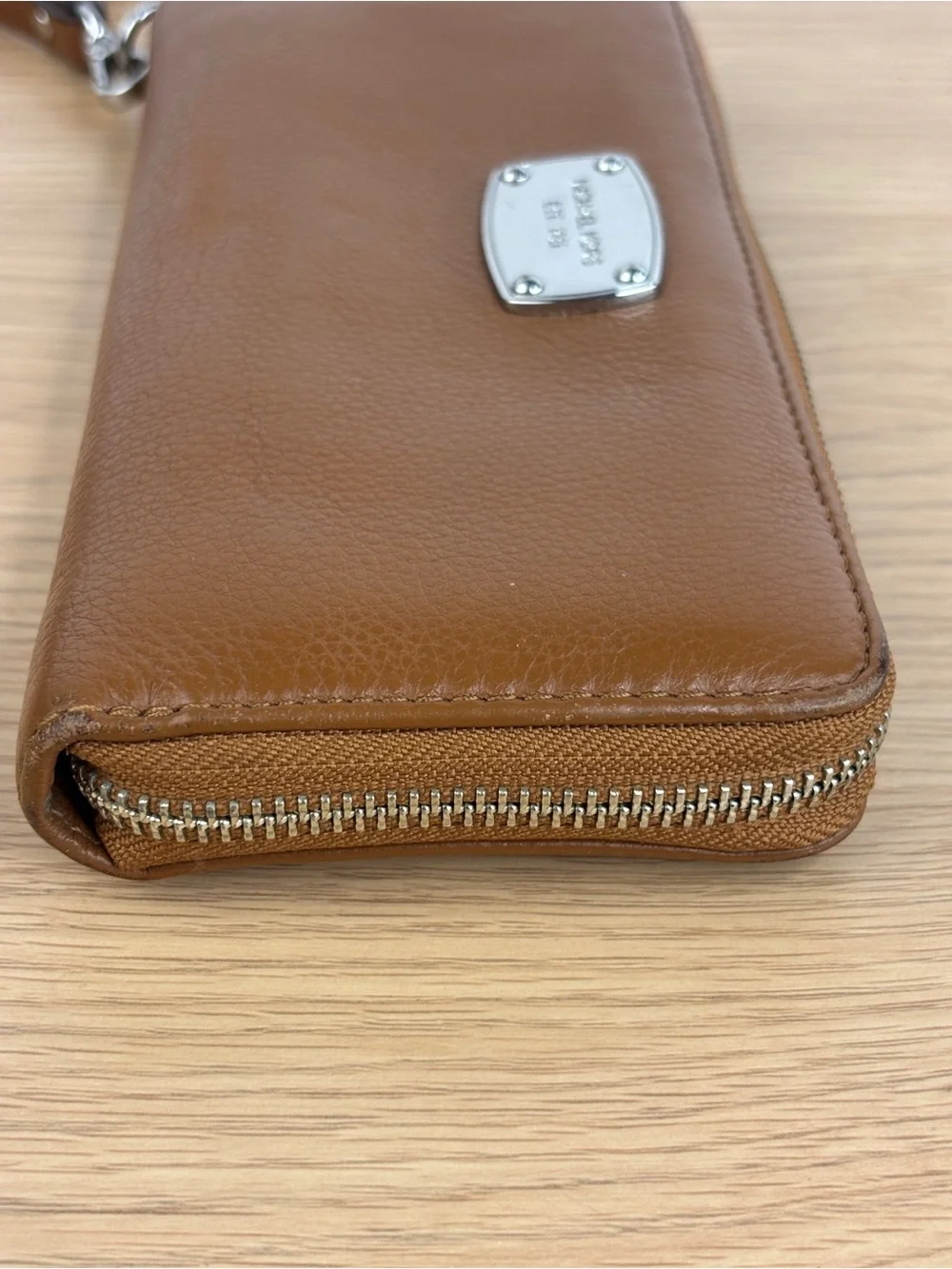 Michael Kors Jet Set Travel Continental Brown Leather Wristlet Wallet